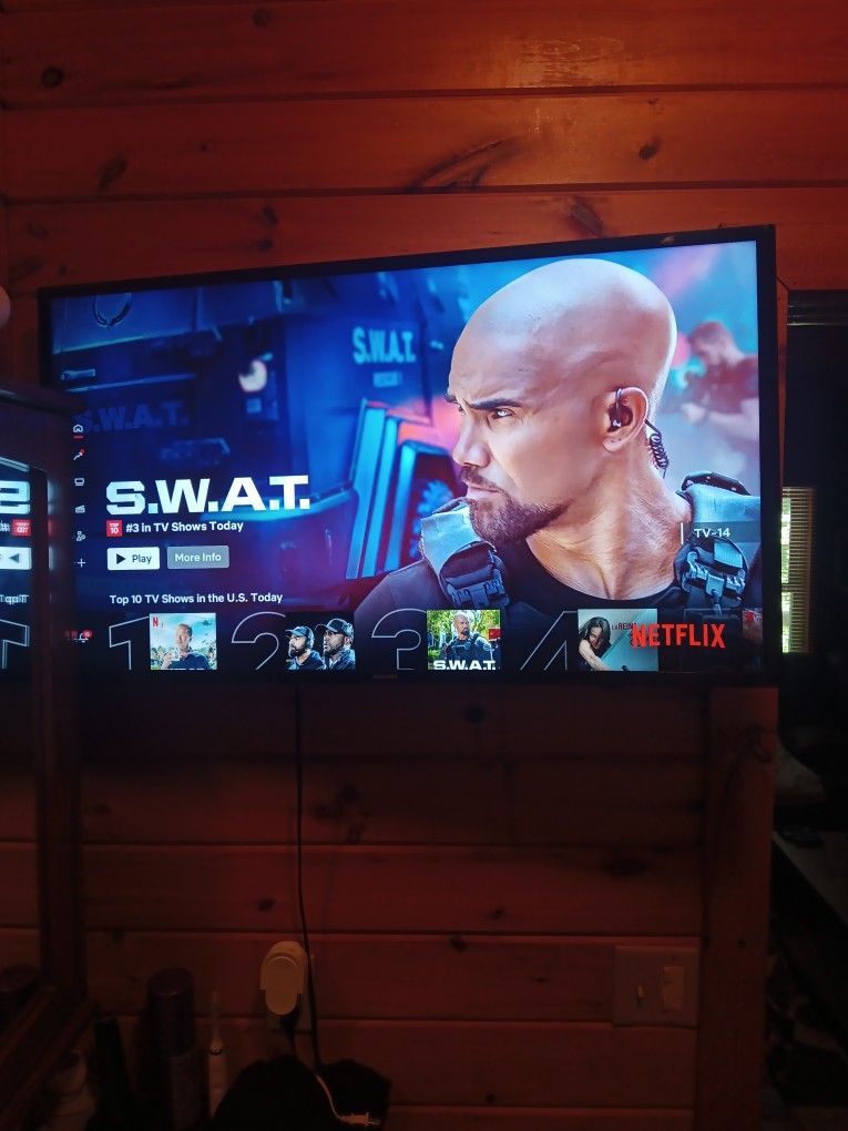 Samsung 42 Inch Smart TV With Remote