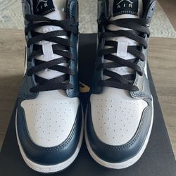 Air Jordan Mid Armory Navy/ White Black 6.5 Youth