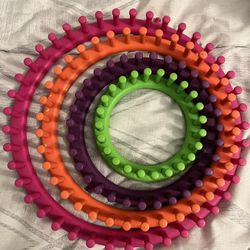 4 Round Loom Knits