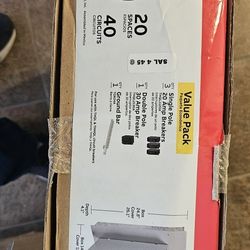 ABB

200 Amp 20-Space 40-Circuit Main Lug Indoor Plug-On Neutral Load Center Value Pack