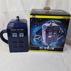 Doctor Who TARDIS Mug With Removable Lid