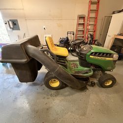 John Deere D110 with bagger