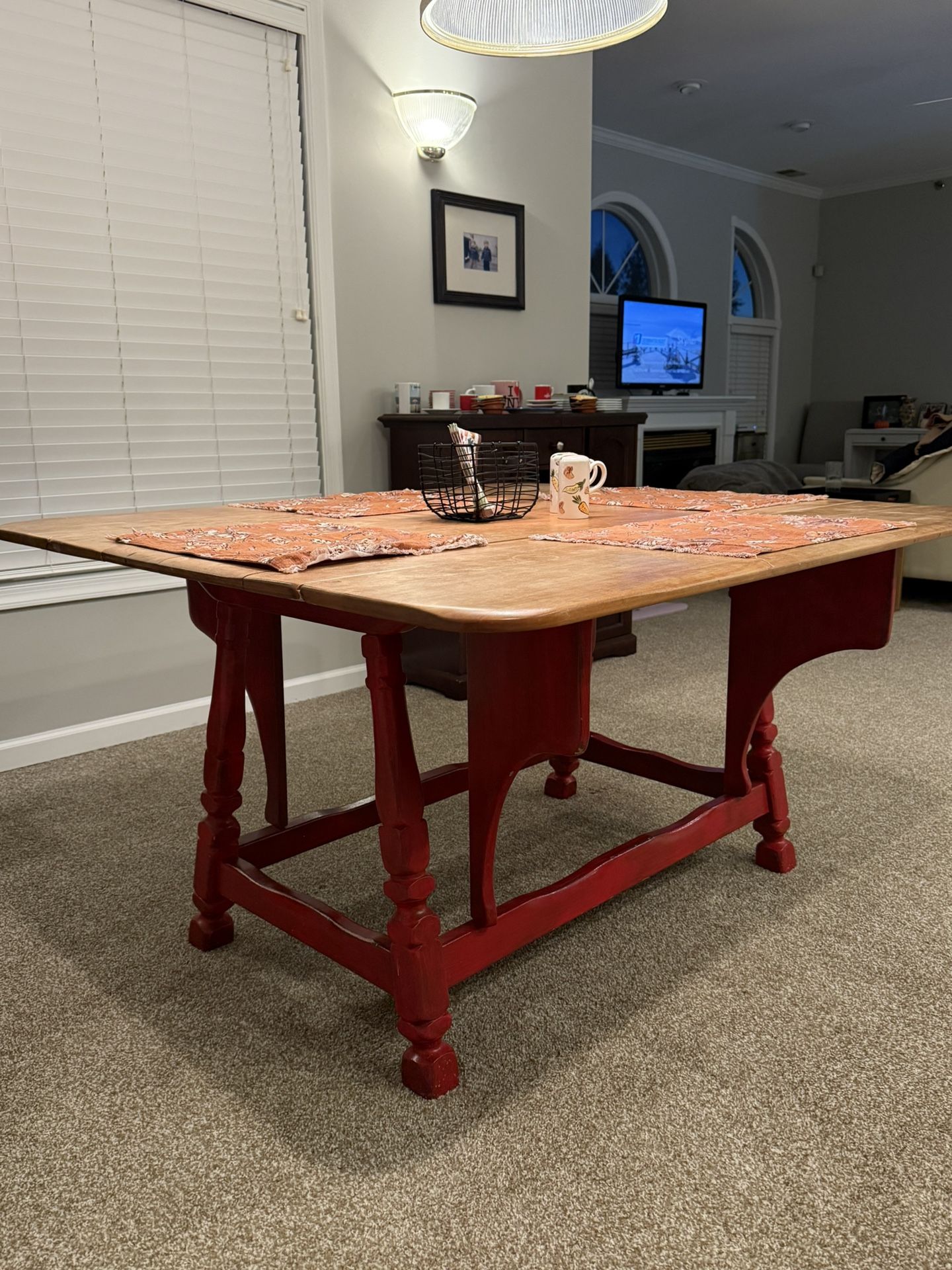 Dining Room Table 