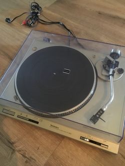 Vintage Technics SL – D202 automatic turntable