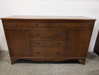 Hardwood Dexter Fine Furniture Sideboard