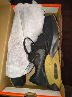 Nike Air Max Excee Black Gum Men’s Size 9 HV0928-010 New in Box