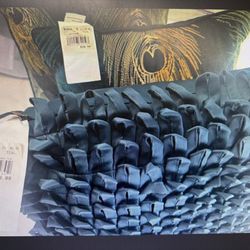 Jennifer Lopez - Exotic Plume - Queen Comforter Set And Three Pillows