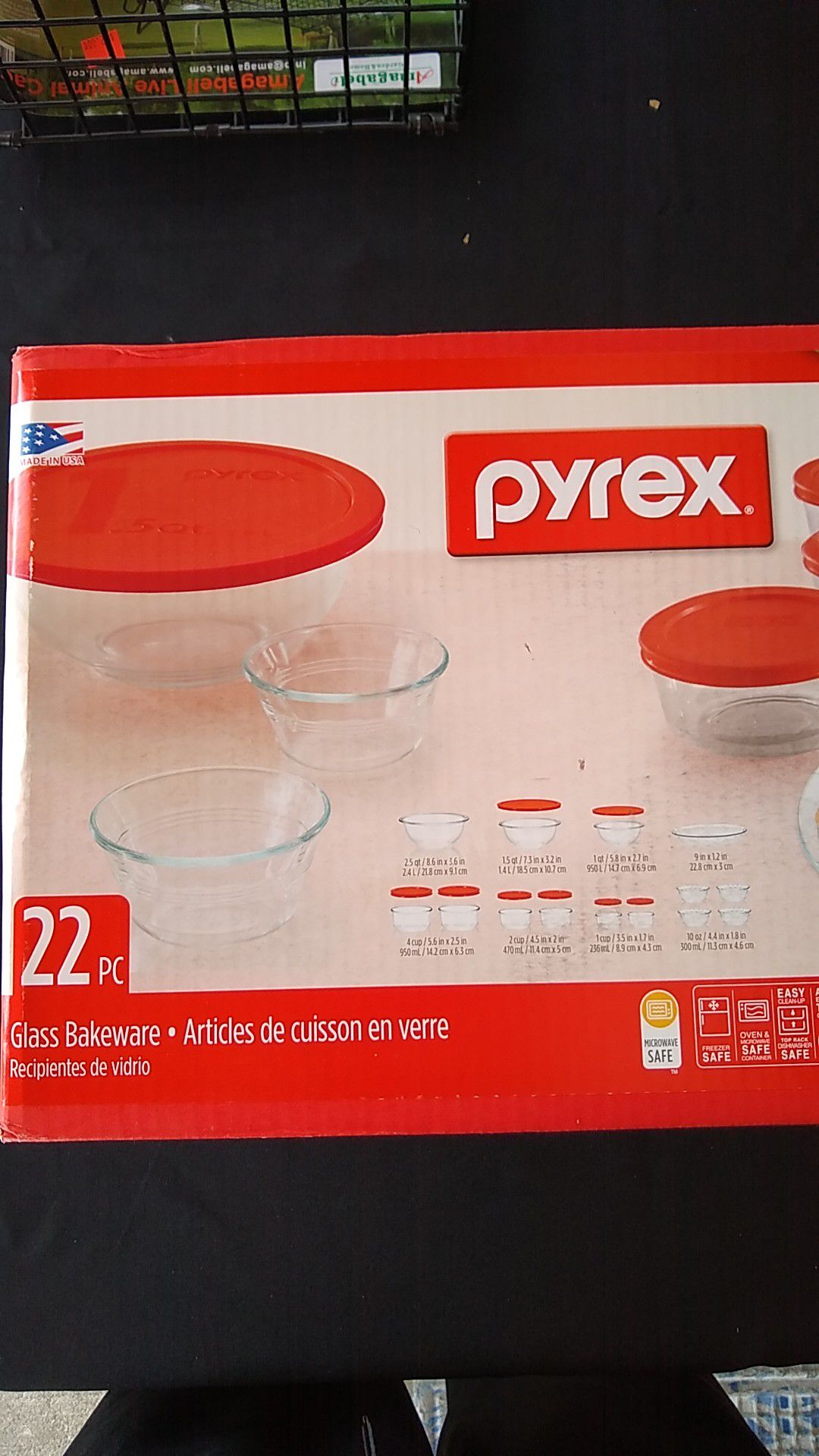 Pyrex glassware