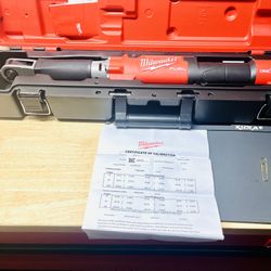 New Milwaukee M12 Digital Torque Wrench 