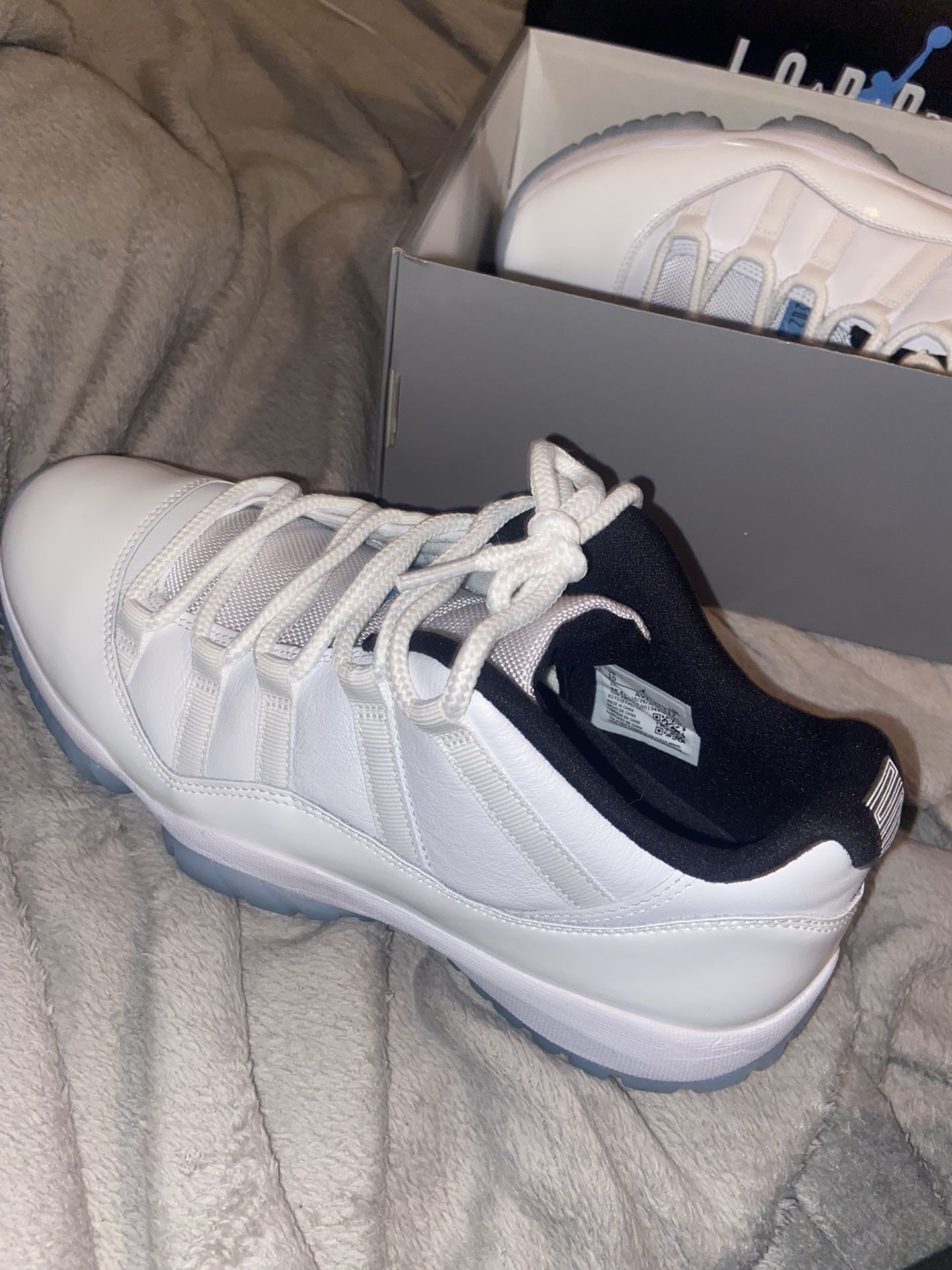 Retro 11 low legend blues