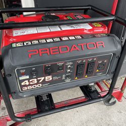 PREDATOR 4375 Watt Gas Powered Portable Generator