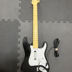 Rock Band Xbox 360 Fender Stratocaster WIRED Guitar- missing battery cover & USB attachment dongle