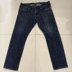 👖 GAP Skinny Fit Men’s Dark Wash Jeans – Size 36x30 – Classic Premium Denim – Like New!