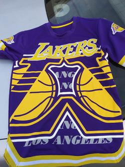 Lakers jersey womens size large
