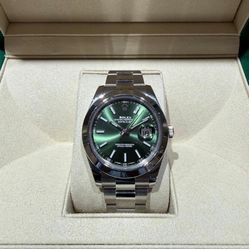 Rolex $13,995 📲📲