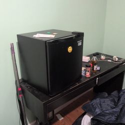 Room Fridge 