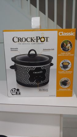 New Crock Pot Slow Cooker 4.5 quart