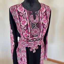 Traditional Palestinian Thobe 