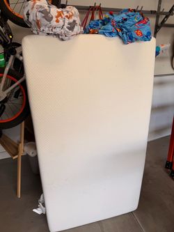 Toddler bed