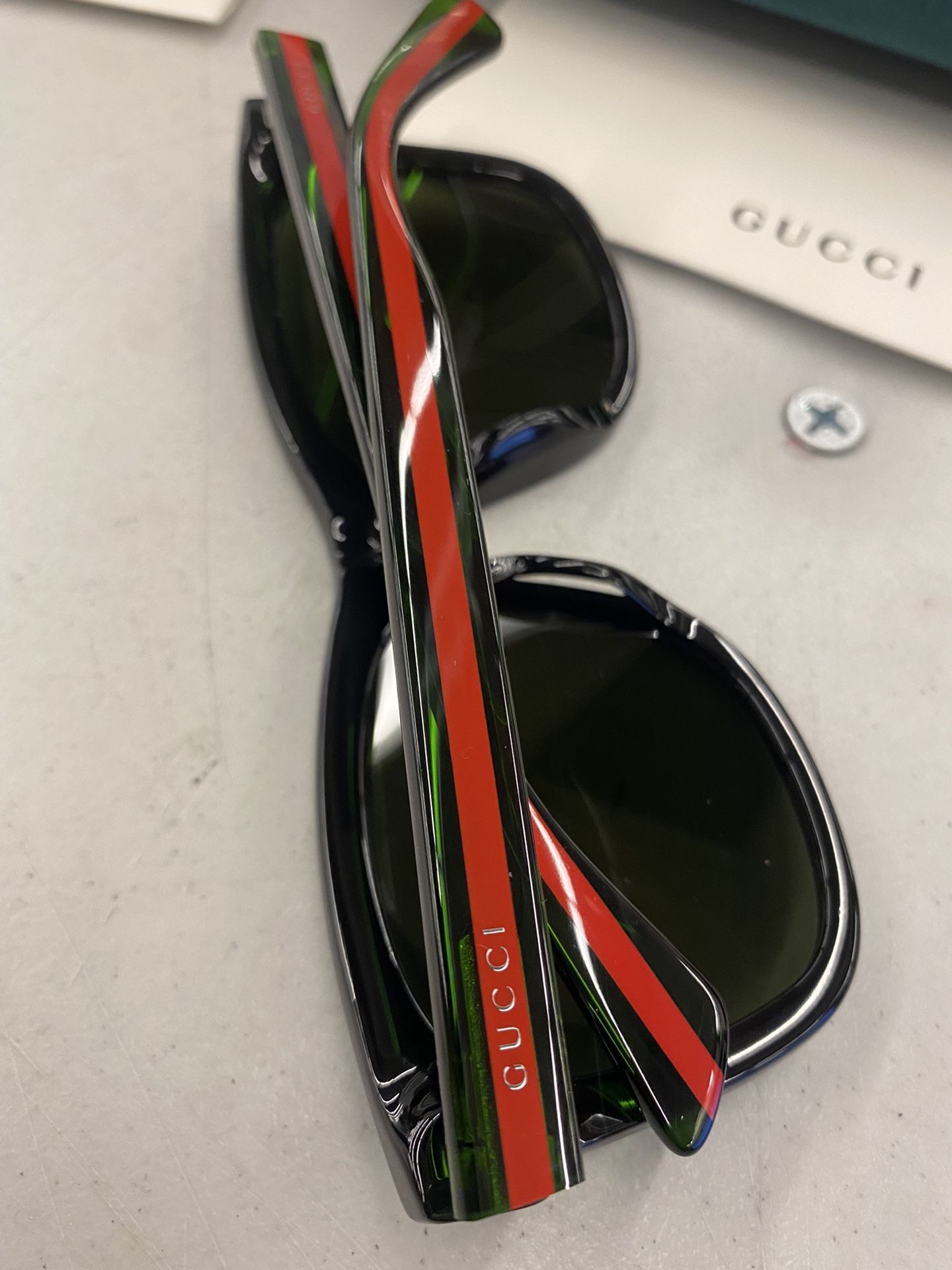 Gucci Glasses Unisex