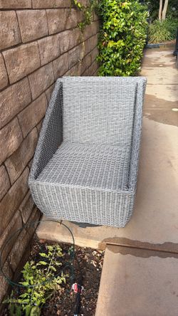 4 Outdoor Swivel chairs