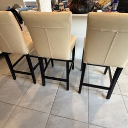 Banquetas/ Bar Stools 