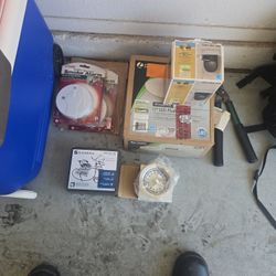 Two Lights, Two Smoke Detectors, Two Drains,
