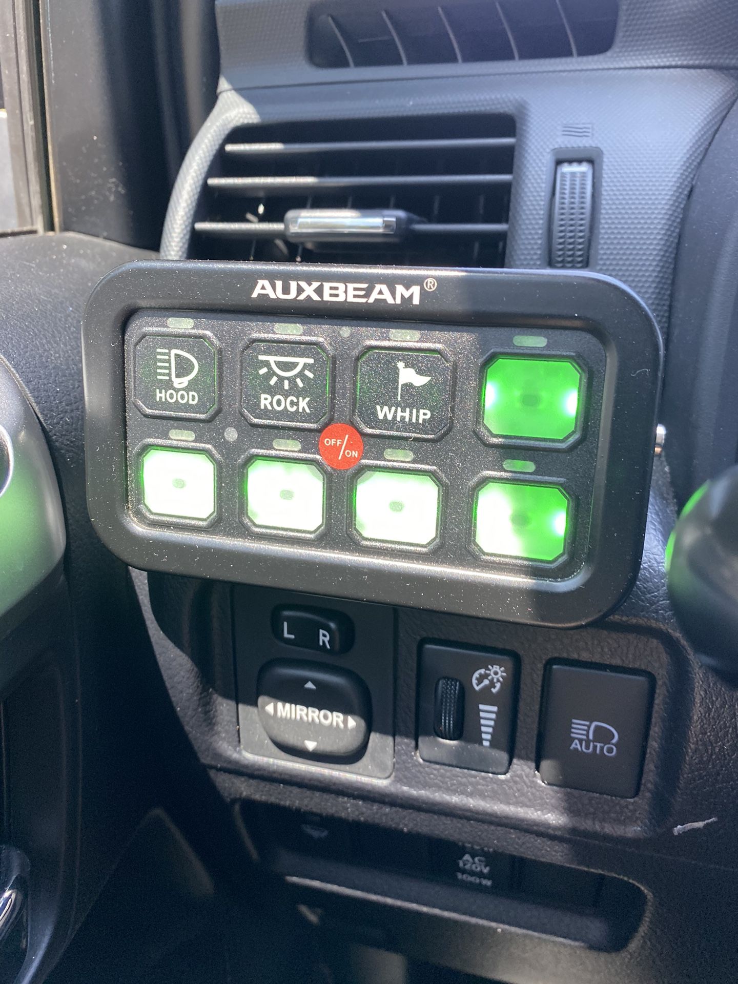 Auxbeam 8 Gang Switch Panel