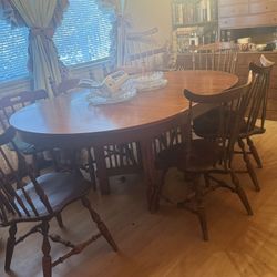 Dining Table & Chairs