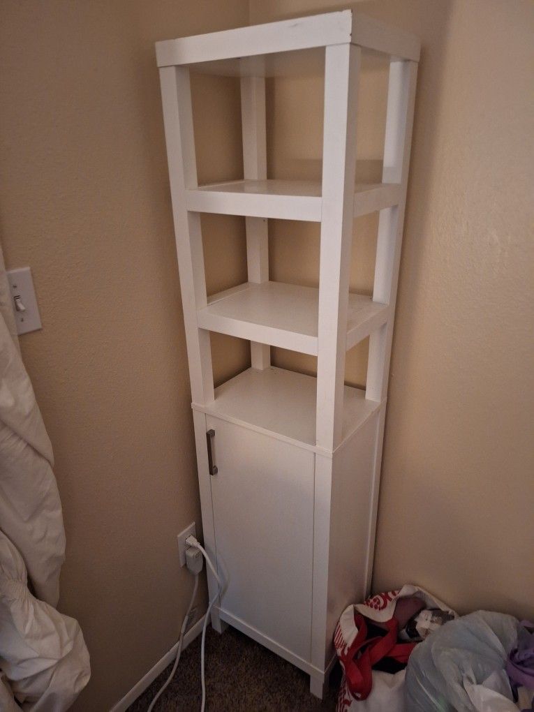 White Bathroom Shelf
