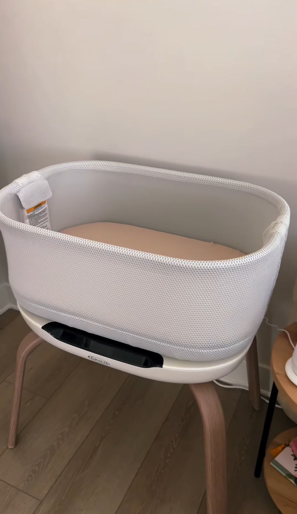 Graco smartbassinet