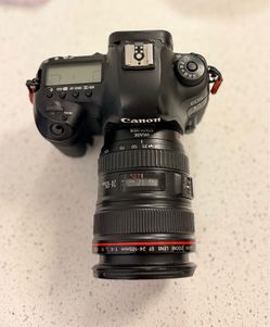 Canon 5D Mark IV