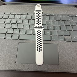 Apple Watch Nike Band White
