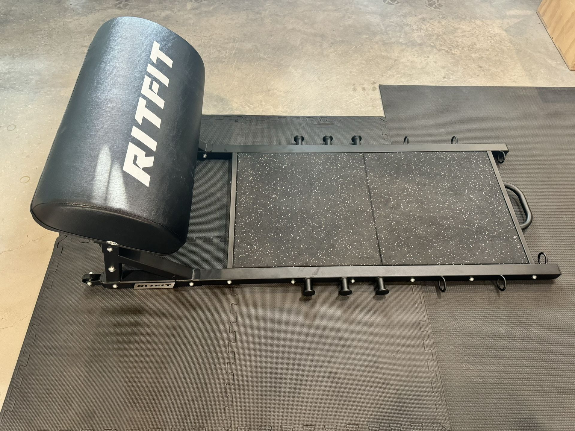 RitFit Multi-Function Hip Thrust Machine Bench - BRAND NEW in box!