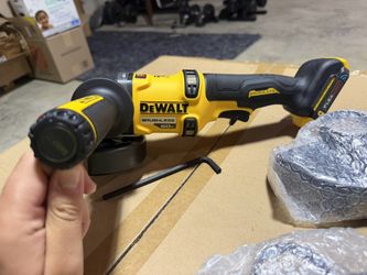 Dewalt Flexvolt 6inch Angle Grinder