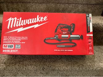 Milwaukee M18 Grease Gun Kit (Battery and Charger)