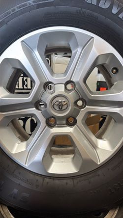 Toyota wheels stock 17’s