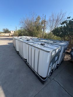 IBC Tote Tanks 275 Gallon Lot