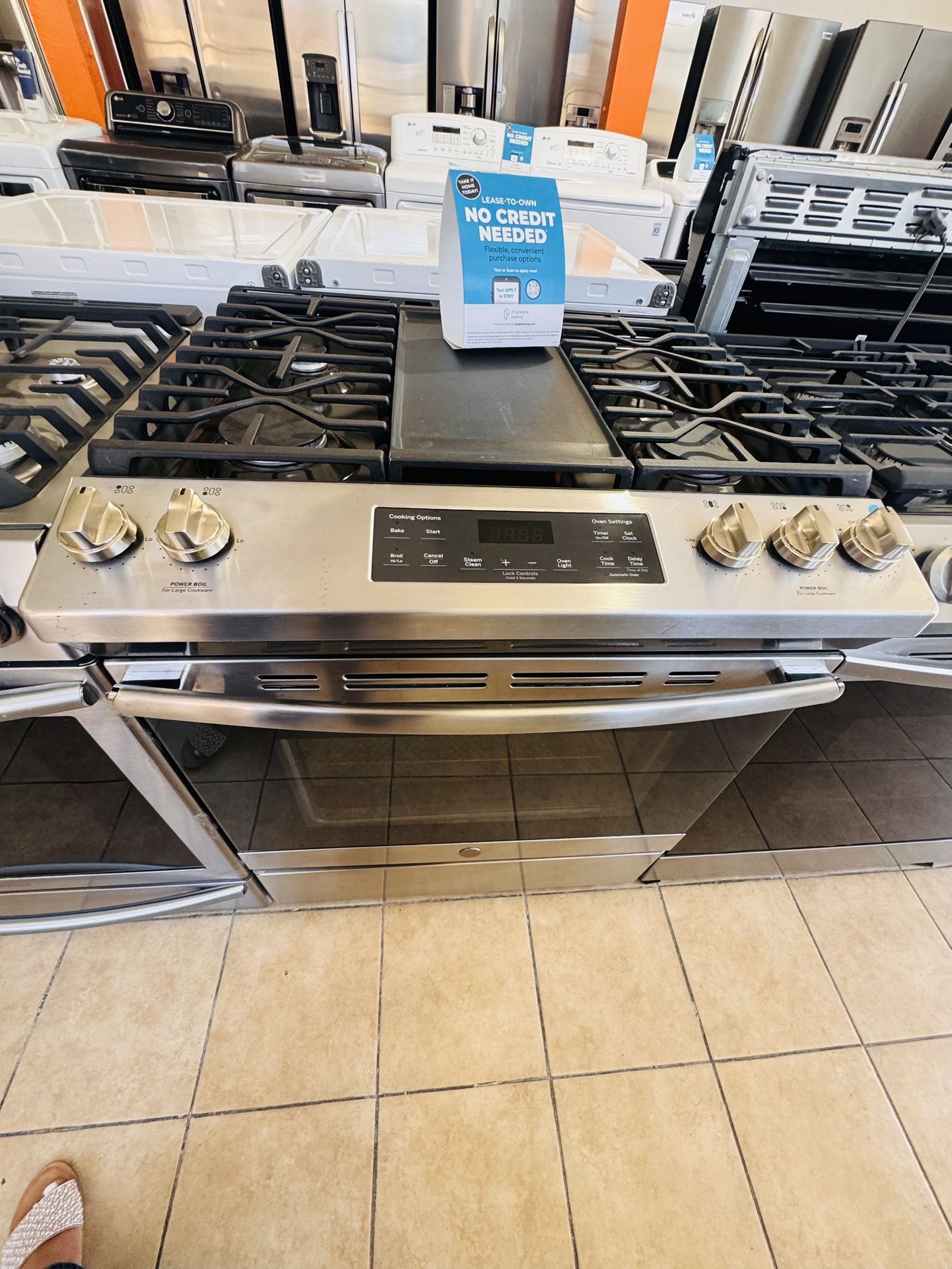 GE SLIDE IN OVEN