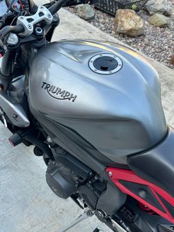 Triumph Street Triple 765r