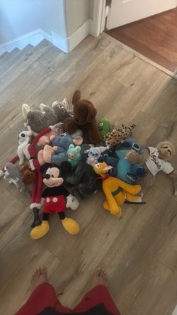 Stuffed animal lot