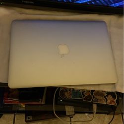 2014 MacBook Air Perfect Condition Will Negotiate 