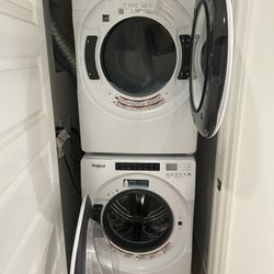 Whirlpool Front Load Washer & GAS Dryer – Like New Models: WFW5620HW2 / WGD5620HW2