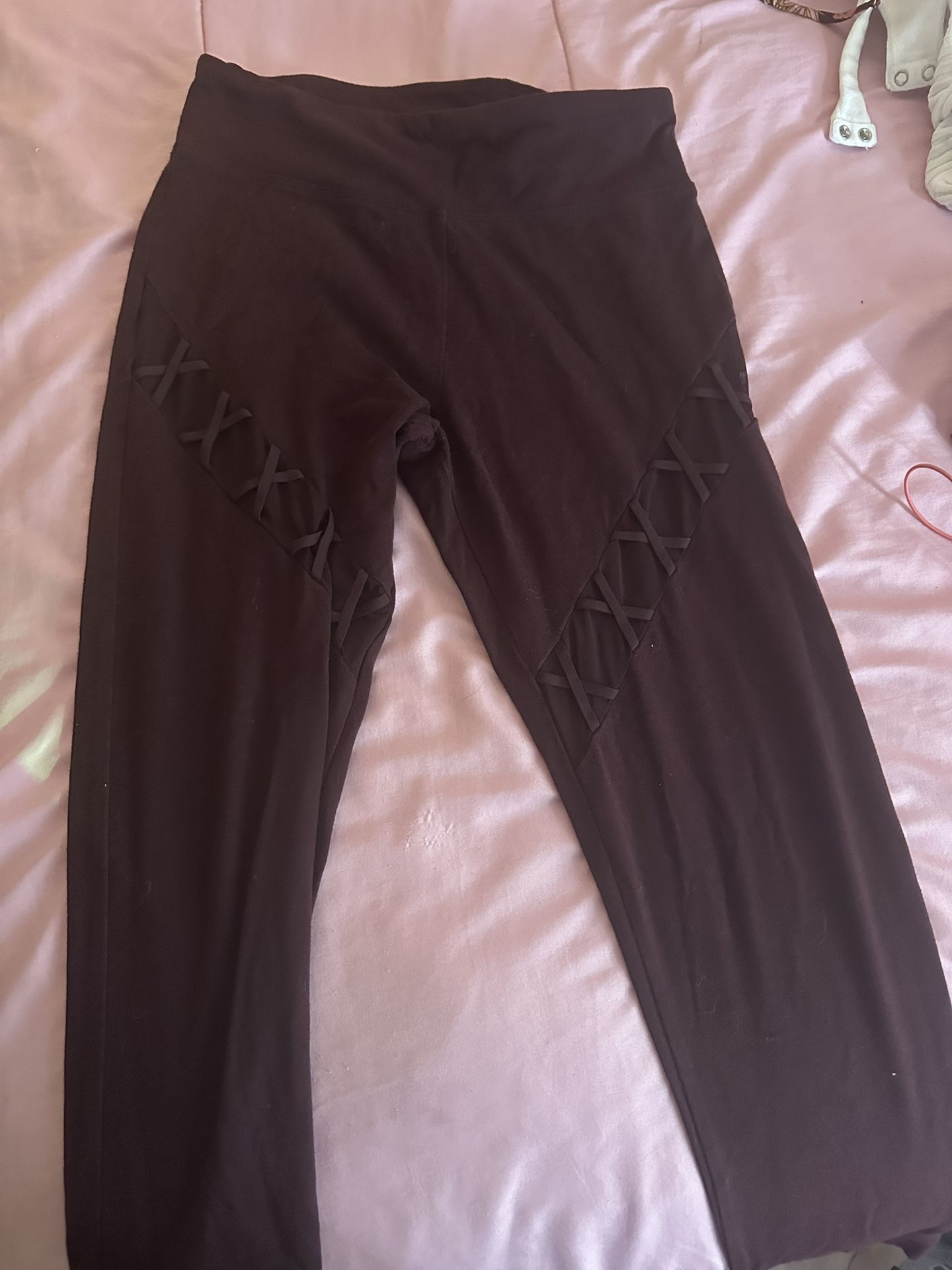 3 Pair Of Leggings, Pickup Only 