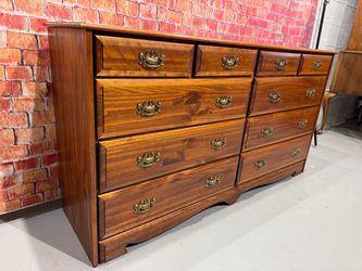 Dresser w/ 10 Drawers - Free Delivery