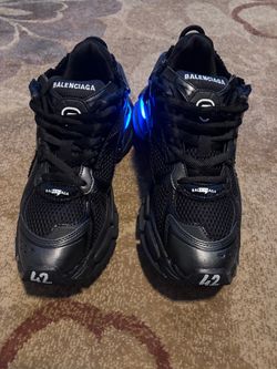 BALENCIAGA