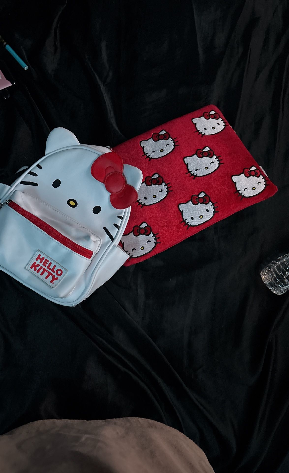 Hello kitty Laptop holder and mini backpack
