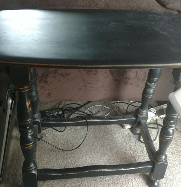Distressed Black Side Table Furniture In Rialto Ca Offerup