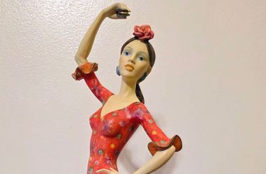 Flamenco Dancer 15" tall