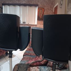 DEFINITIVE TECHNOLOGY 2 SPEAKERS PRO CINEMA MONITOR MODEL ME0031-0038 WITH STANDS....WITH 4 BOSE SPEAKERS